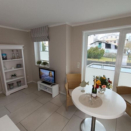 Haus Nemo - Appartement 5, Gemuetliches Appartement Mit Strandkorb, Strandnah 50 M Ostseebad Heringsdorf Exterior foto